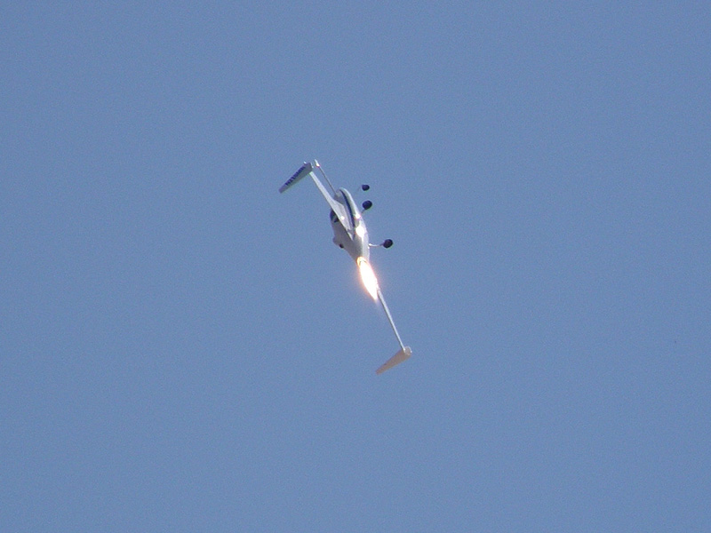 File:Xcor-rocketracer-N216MR-080716-03-cr8.jpg