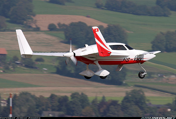 Hb yhv flying.jpg
