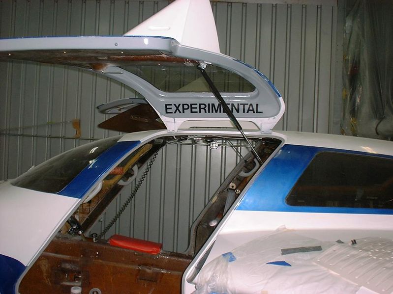 File:Doors open.jpg