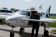 N821TM 3.jpg